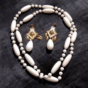 Vintage Costume Jewelry